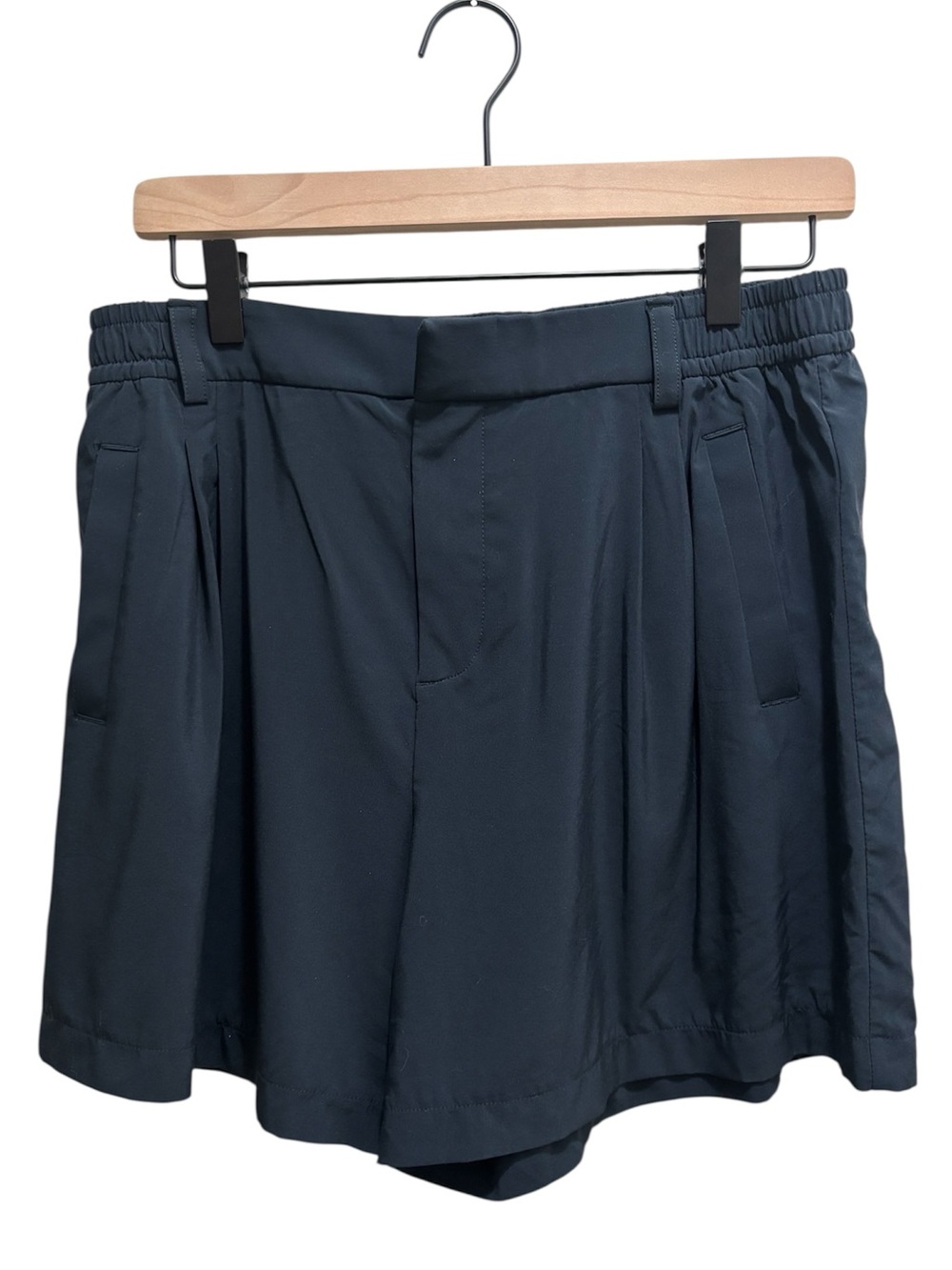 Vuori Navy Villa Trouser Shorts - Picture 2 of 6